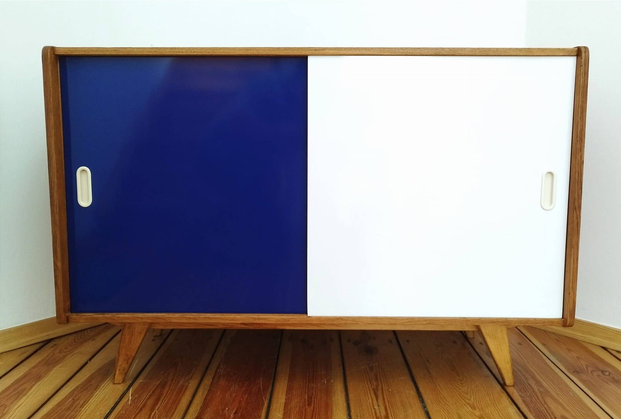 Czechoslovakian Cabinet attributed to J. Jiroutek for Interior Prague, 1960s