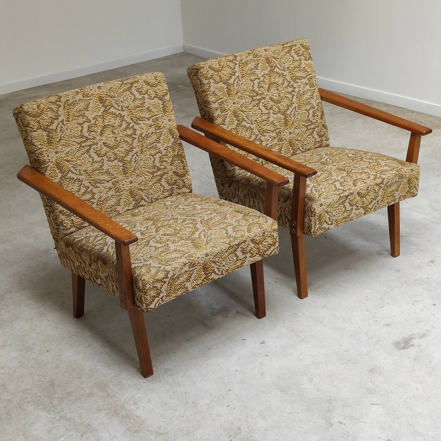 Pair of armchairs 1804 by Tatra Nabytok