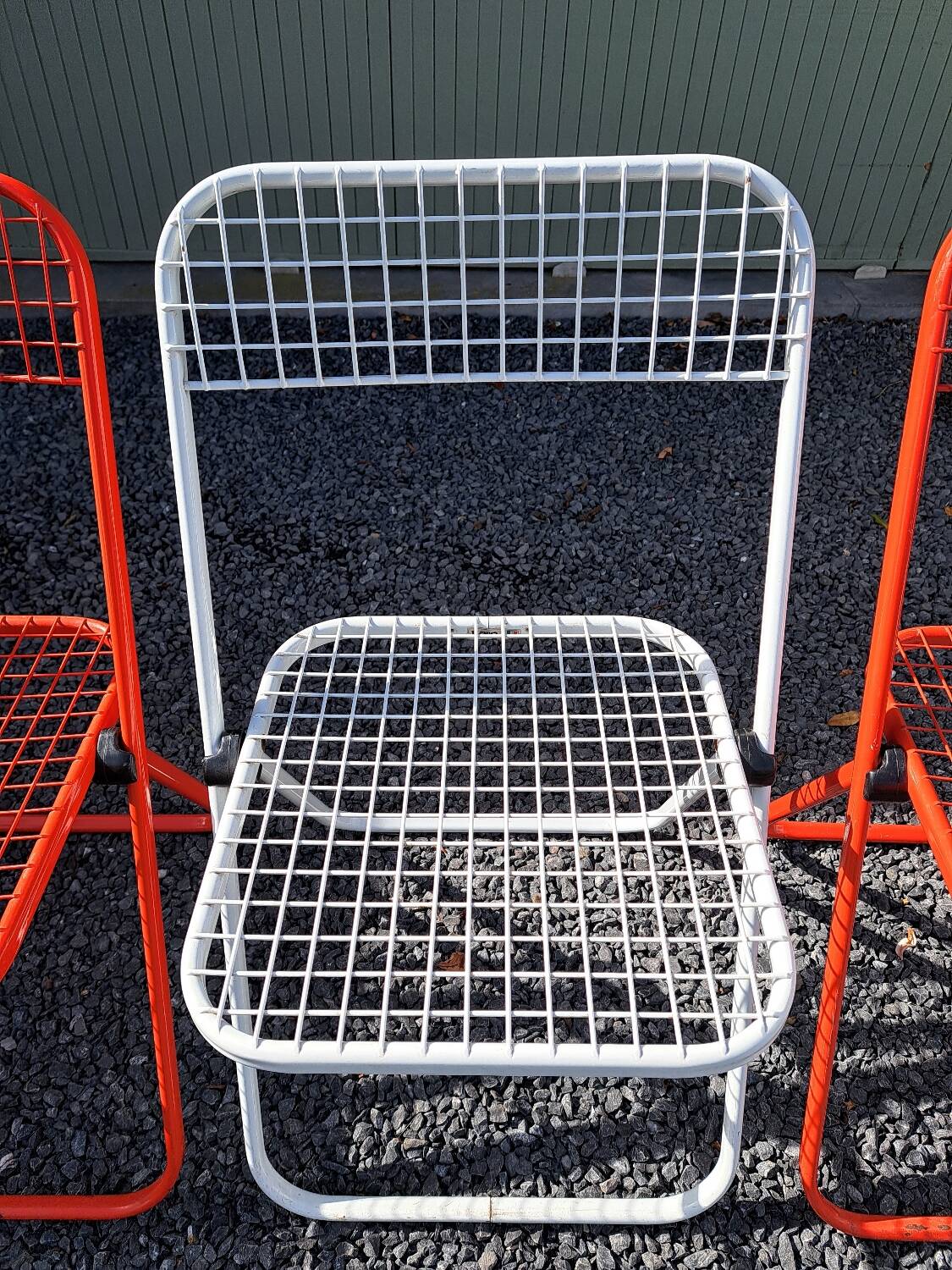 Series of 5 Talin folding metal chairs