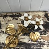OLIVE BRASS FLOWER WALL LAMP