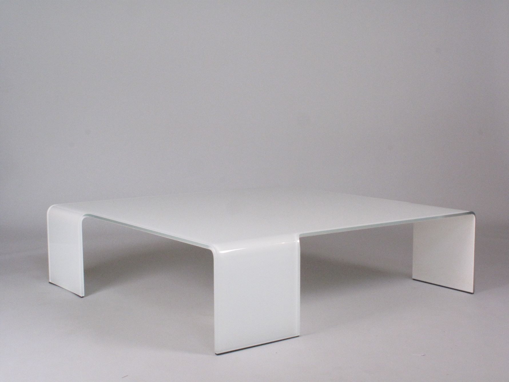 Neutra coffee table by Rodolfo Dordoni for Fiam