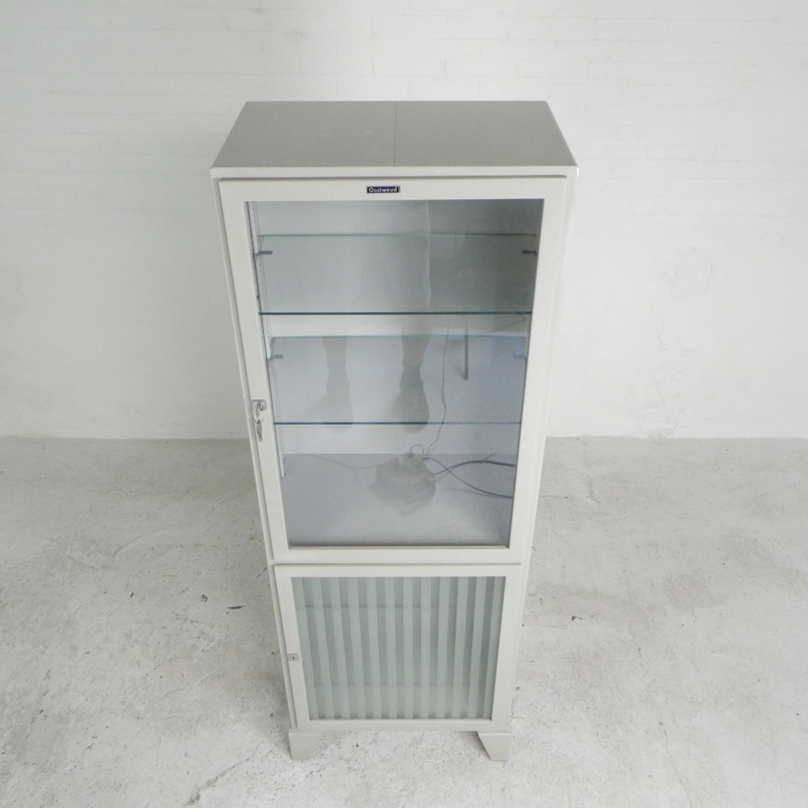 Steel doctor's cabinet, medicine cabinet, Oostwoud, 1960s