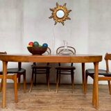 Scandinavian vintage round table diametre 115 with 1 extension year 1960
