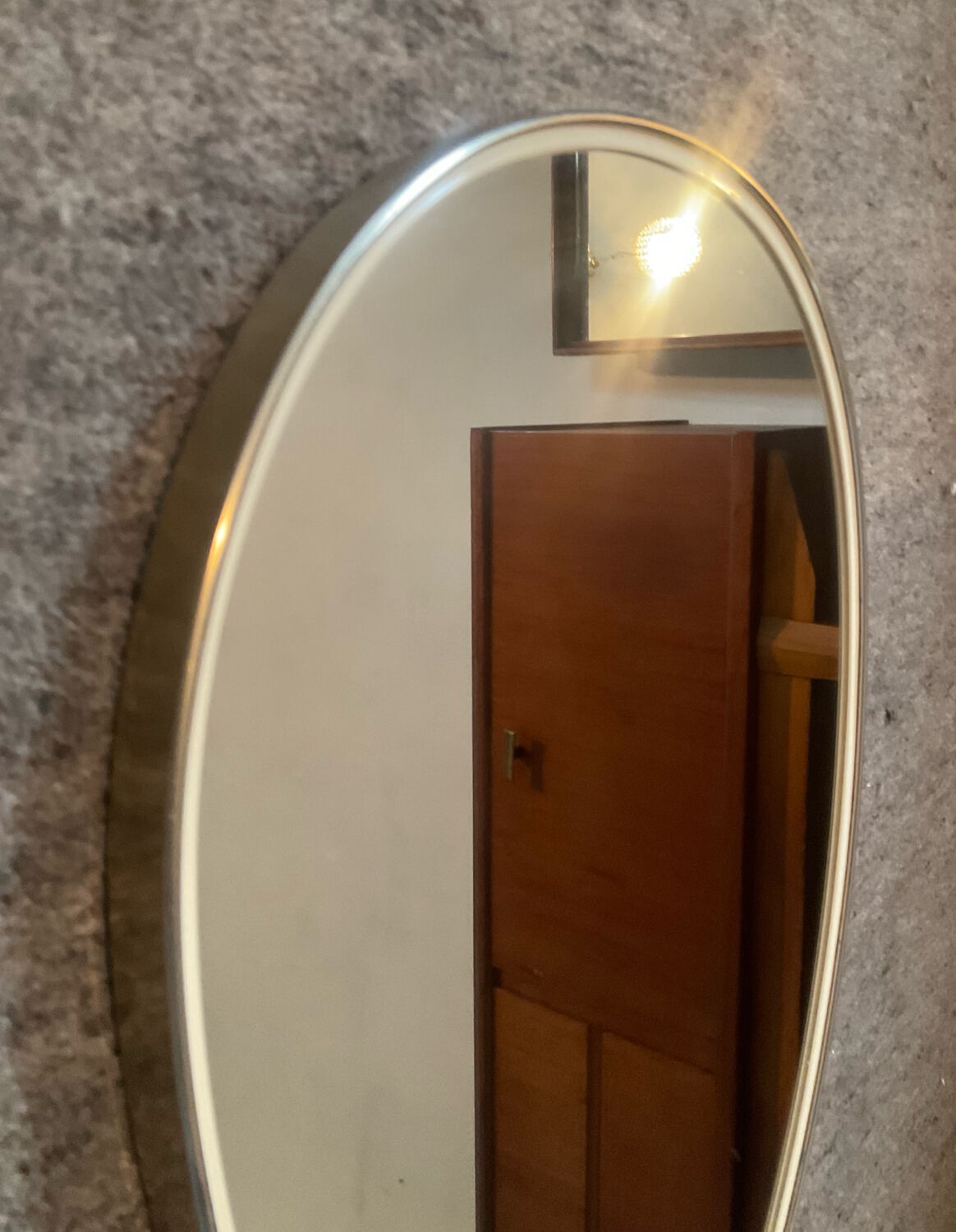 Miroir asymétrique œuf forme libre des années 60