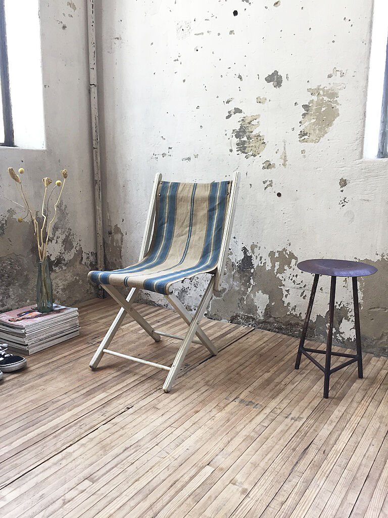 Folding garden chair