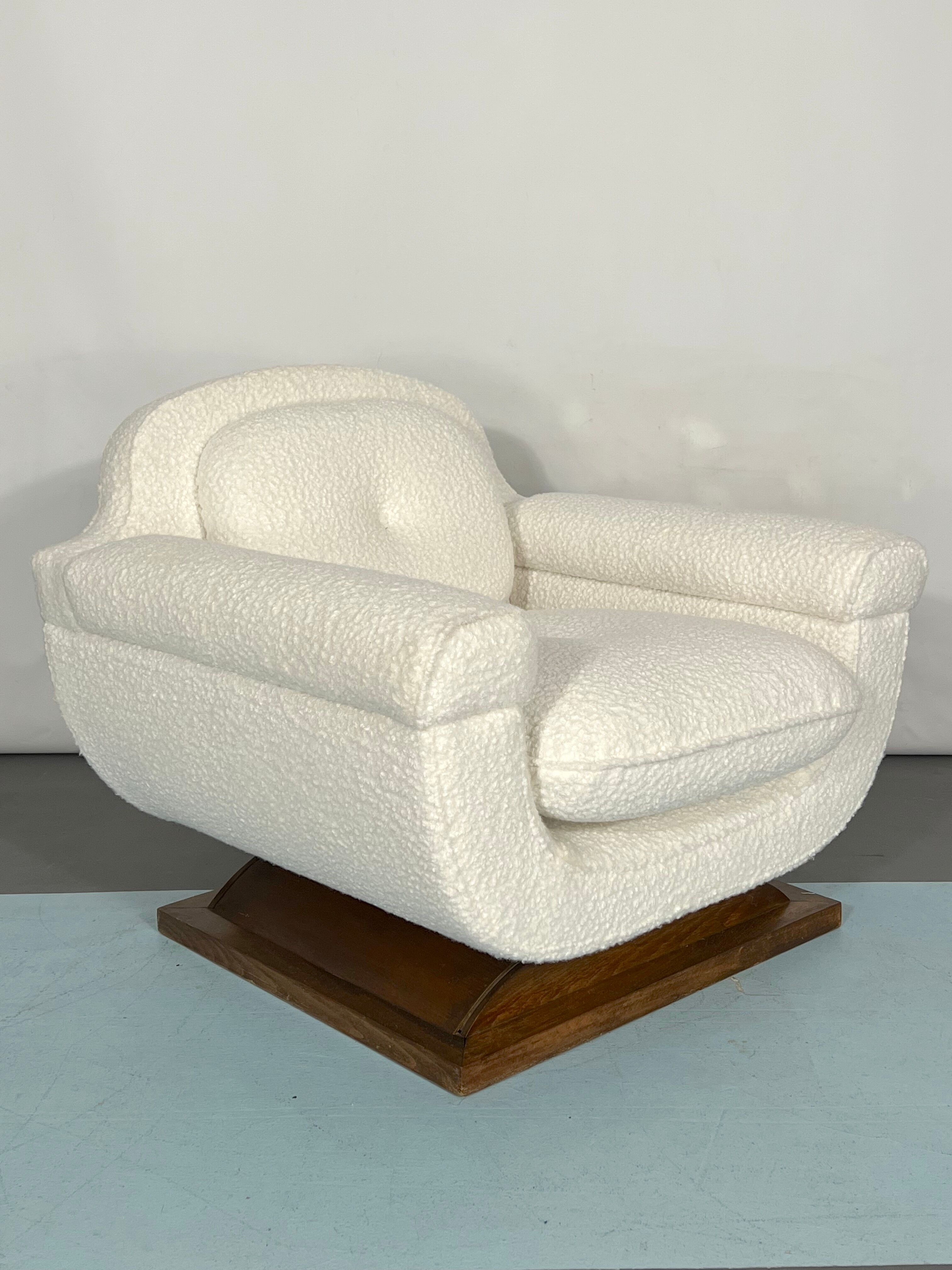 Mid-century White Art Deco sofa and armchair. Italy 1930s