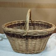Ancien panier en osier bi couleur
