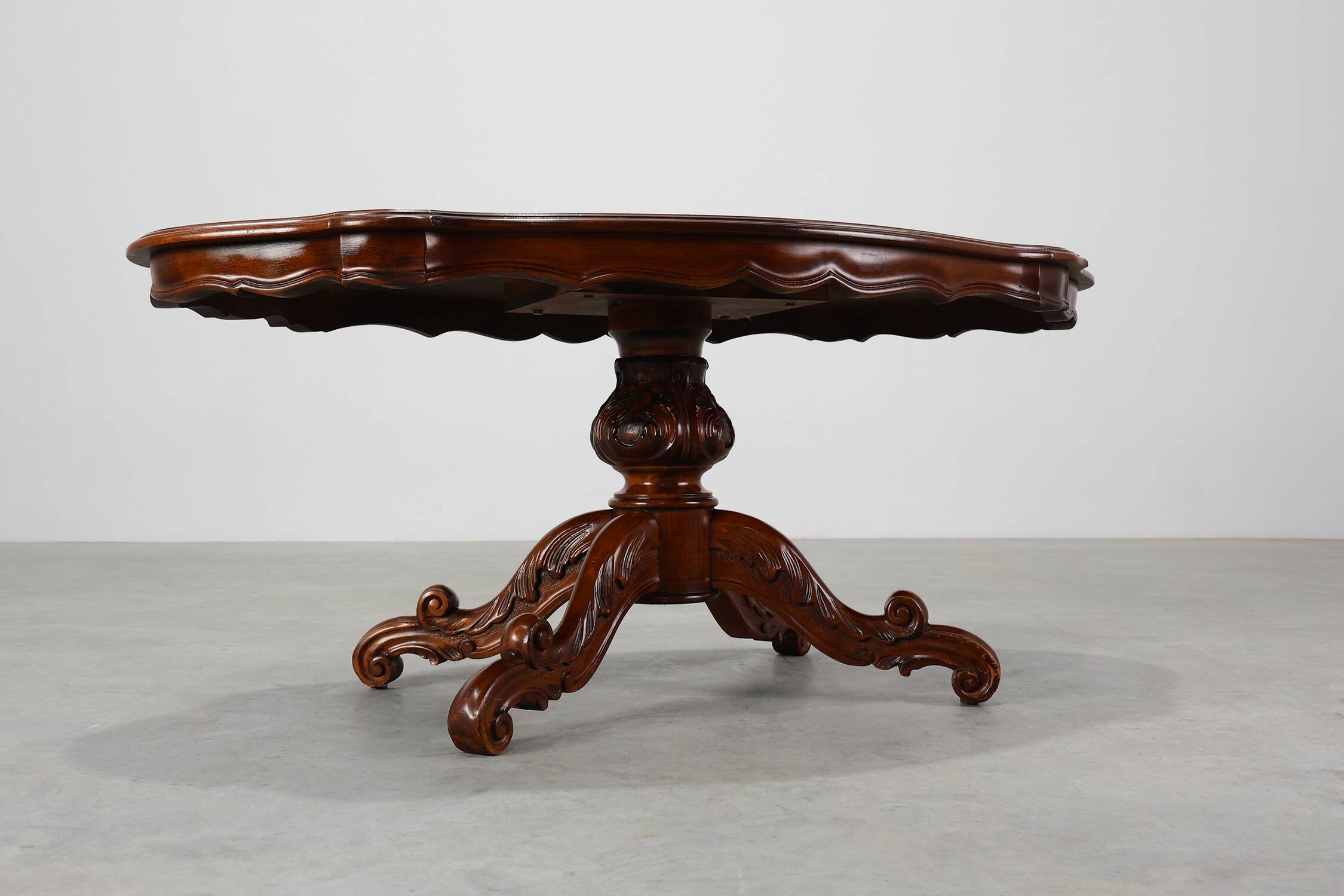 Victorian Cherrywood Oval Coffee Table, England, circa 1850