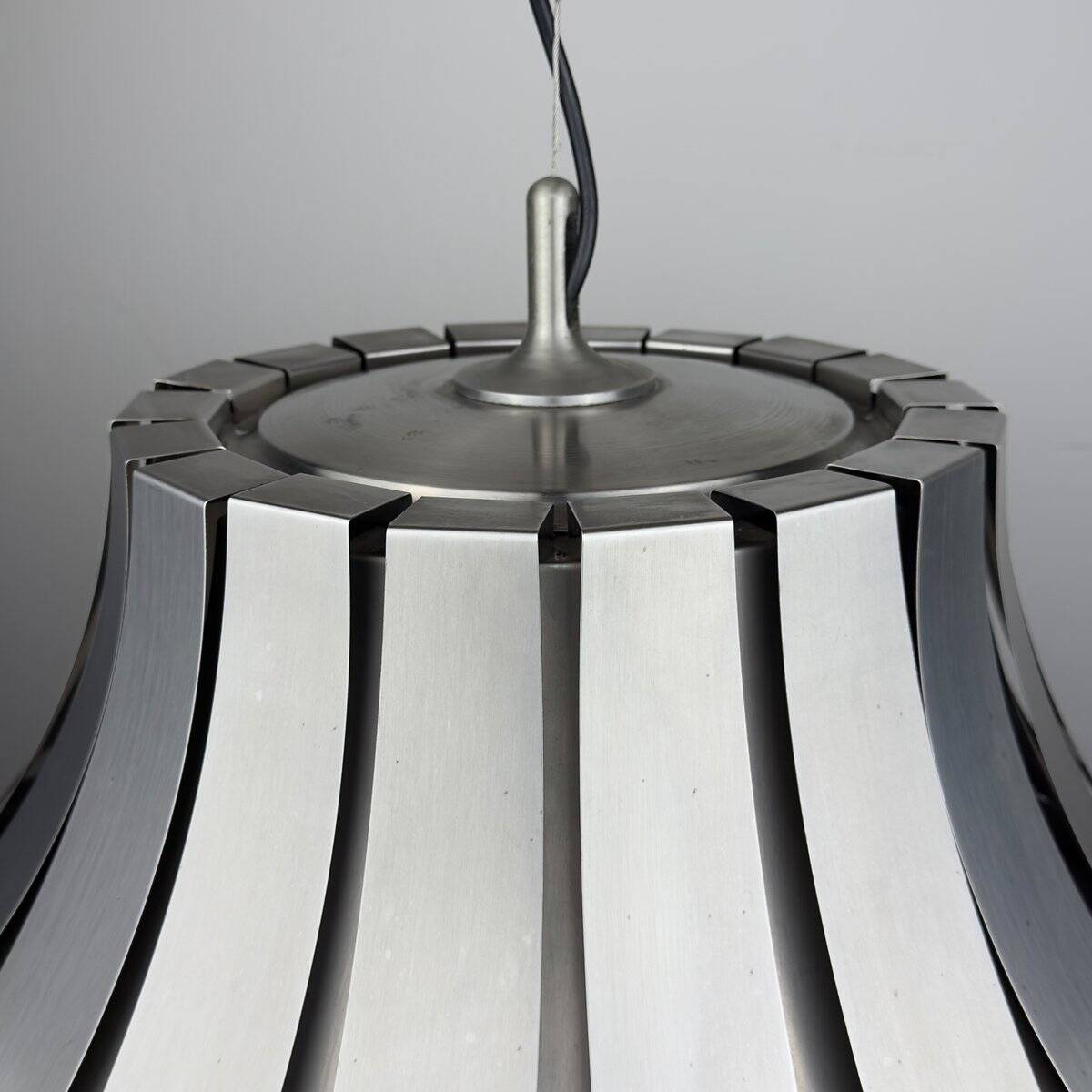 Vintage metal pendant attributed to Elio Martinelli for Martinelli Luce, Italy, 1960s.