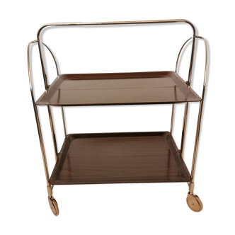 Rolling dessert, trolley says 'dinett'