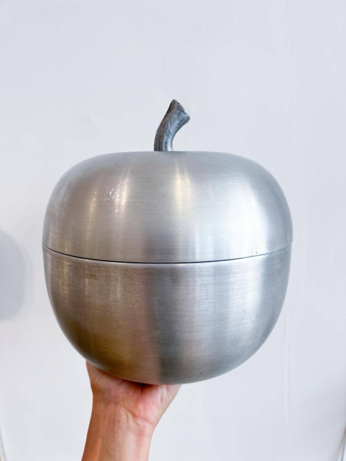 Vintage "apple" ice bucket - brushed metal Italy