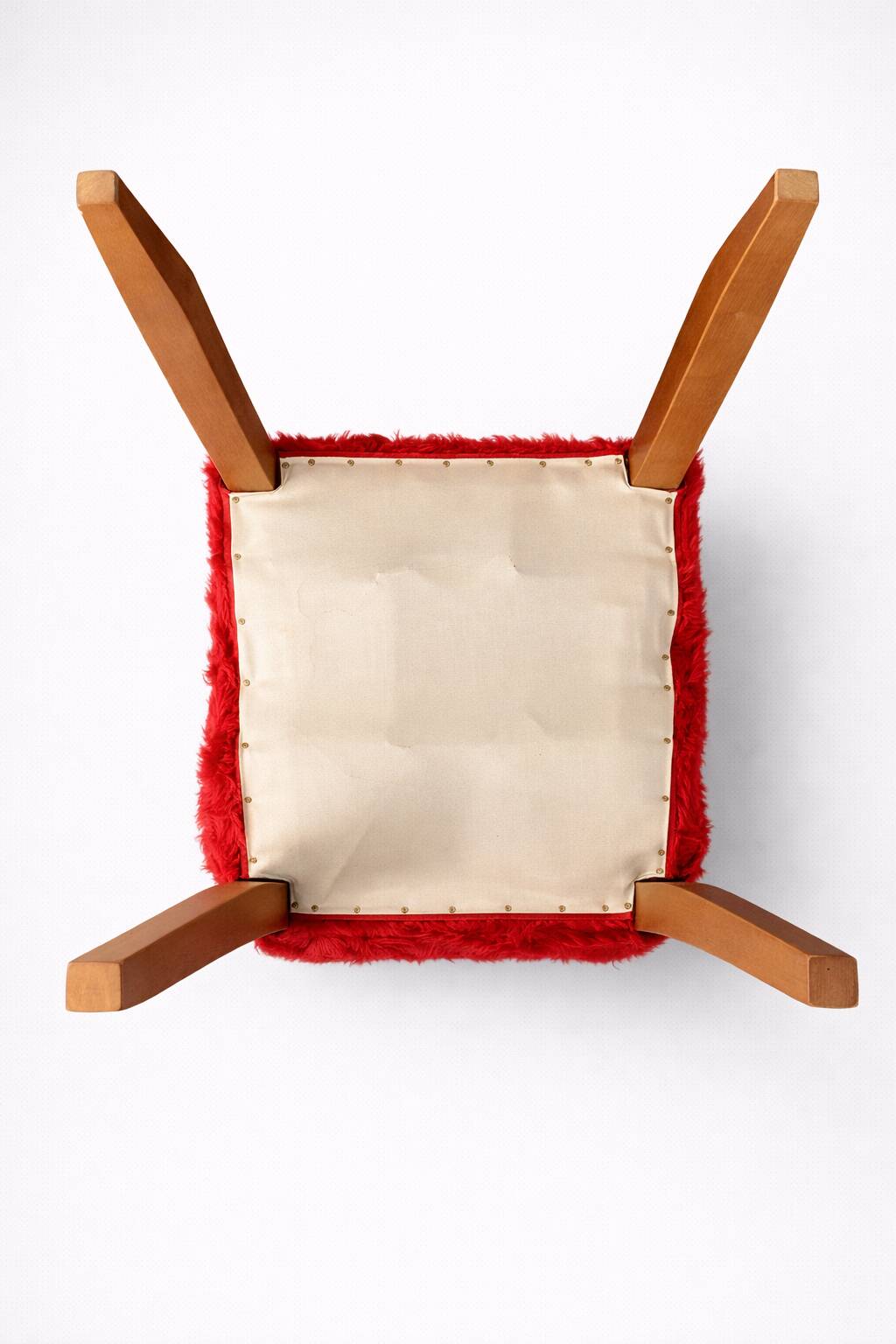 Pair of vintage wooden chairs with red fur effect upholstery – 1950
