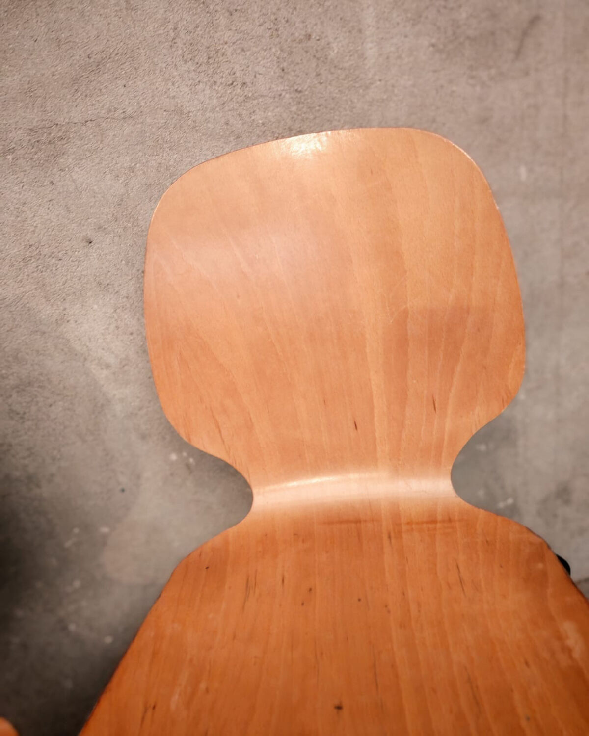 3 chairs of the Fritz Hansen type