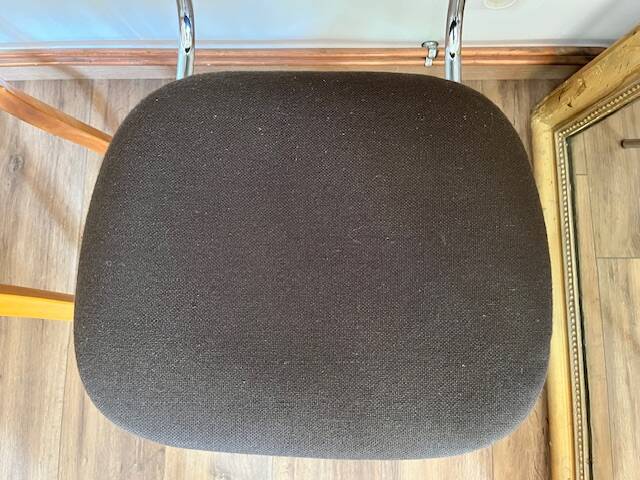 Set of 4 mismatched chairs