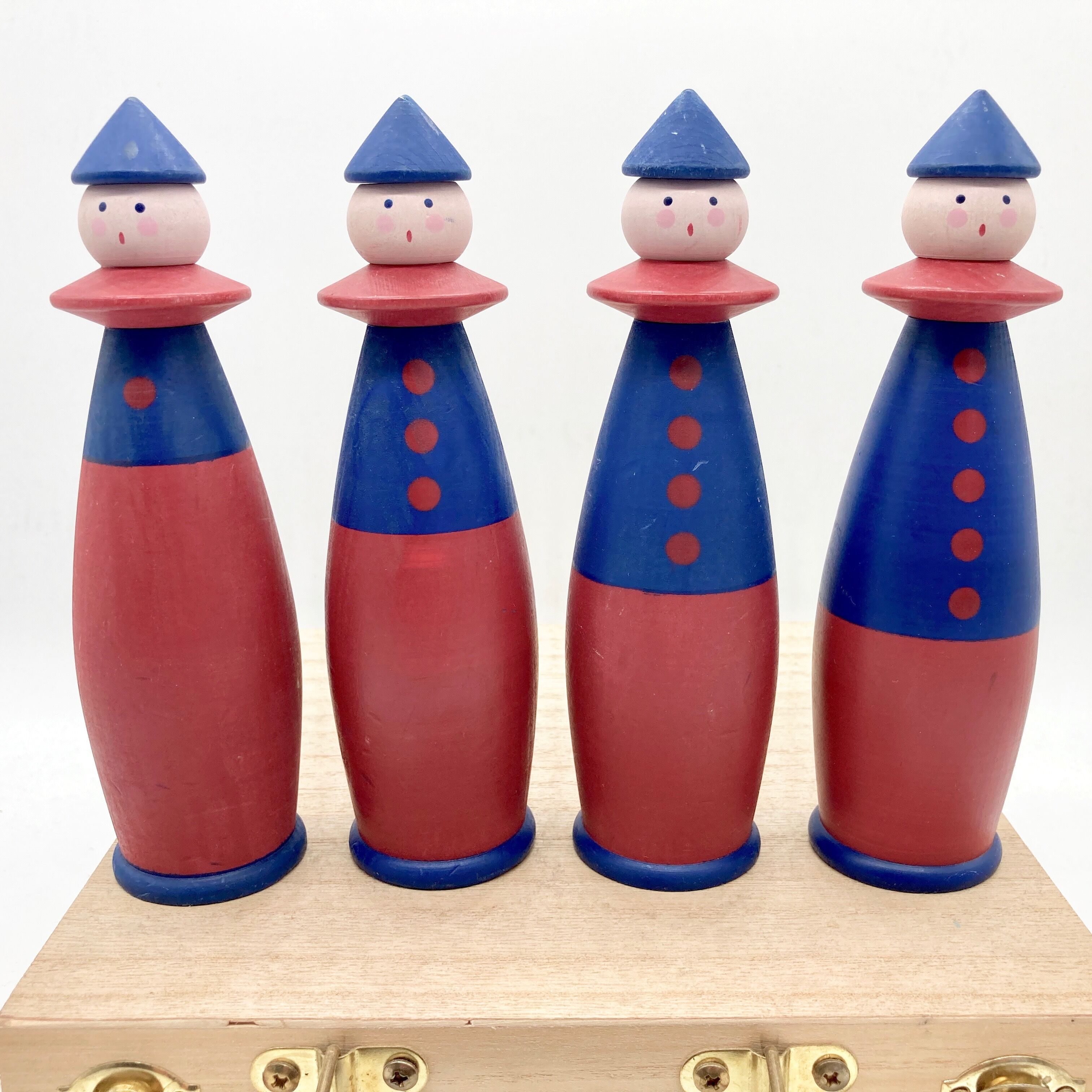 Quilles en bois lutins