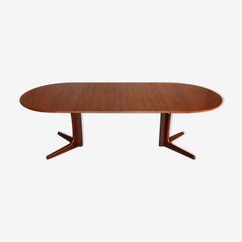 Scandinavian oval table in teak 2 60s extensions