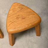 Ensemble sculptural de tables d'appoint gigognes en chêne massif, France années 1970