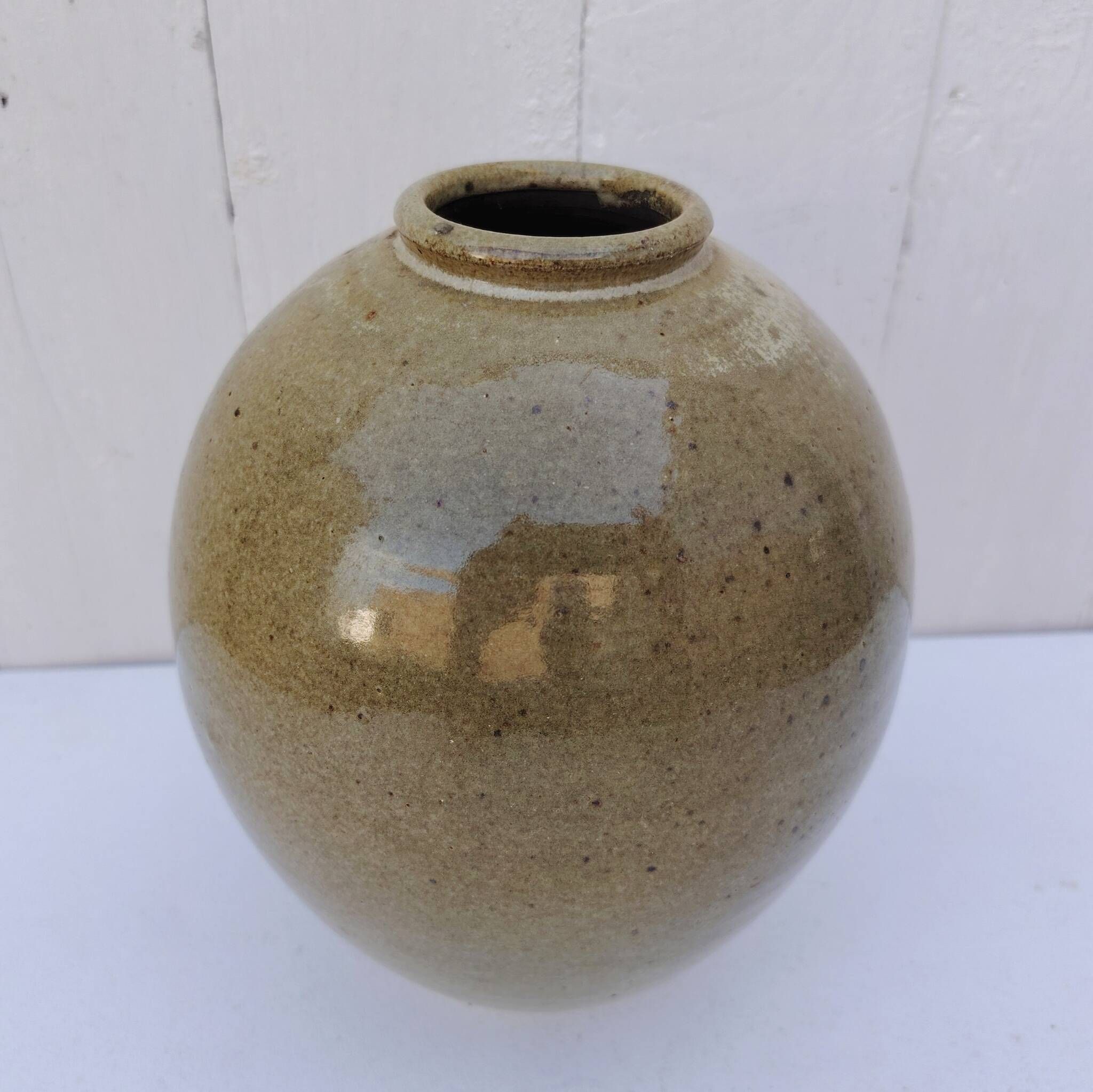Vase ventru en grès émaillé, signé, vintage