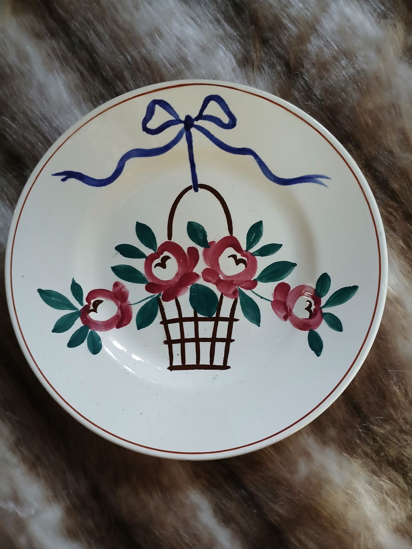 4 antique Longchamp dessert plates