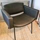Fauteuil « Conseil » de Pierre Guariche 1960
