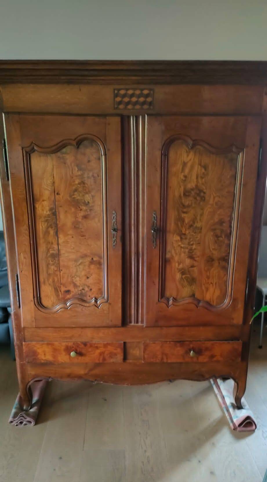 Antique cabinet with elm burrolled doors