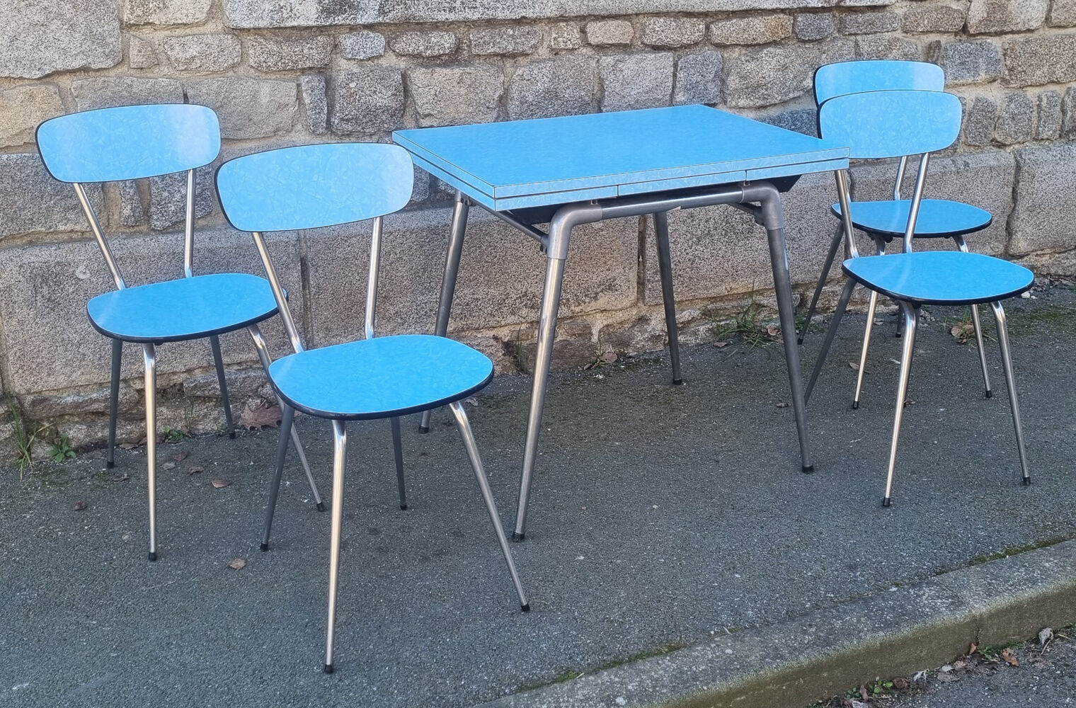 Blue formica set Jafae and its 4 vintage chairs, 70s