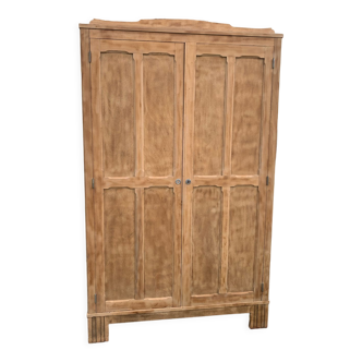 Parisian cabinet