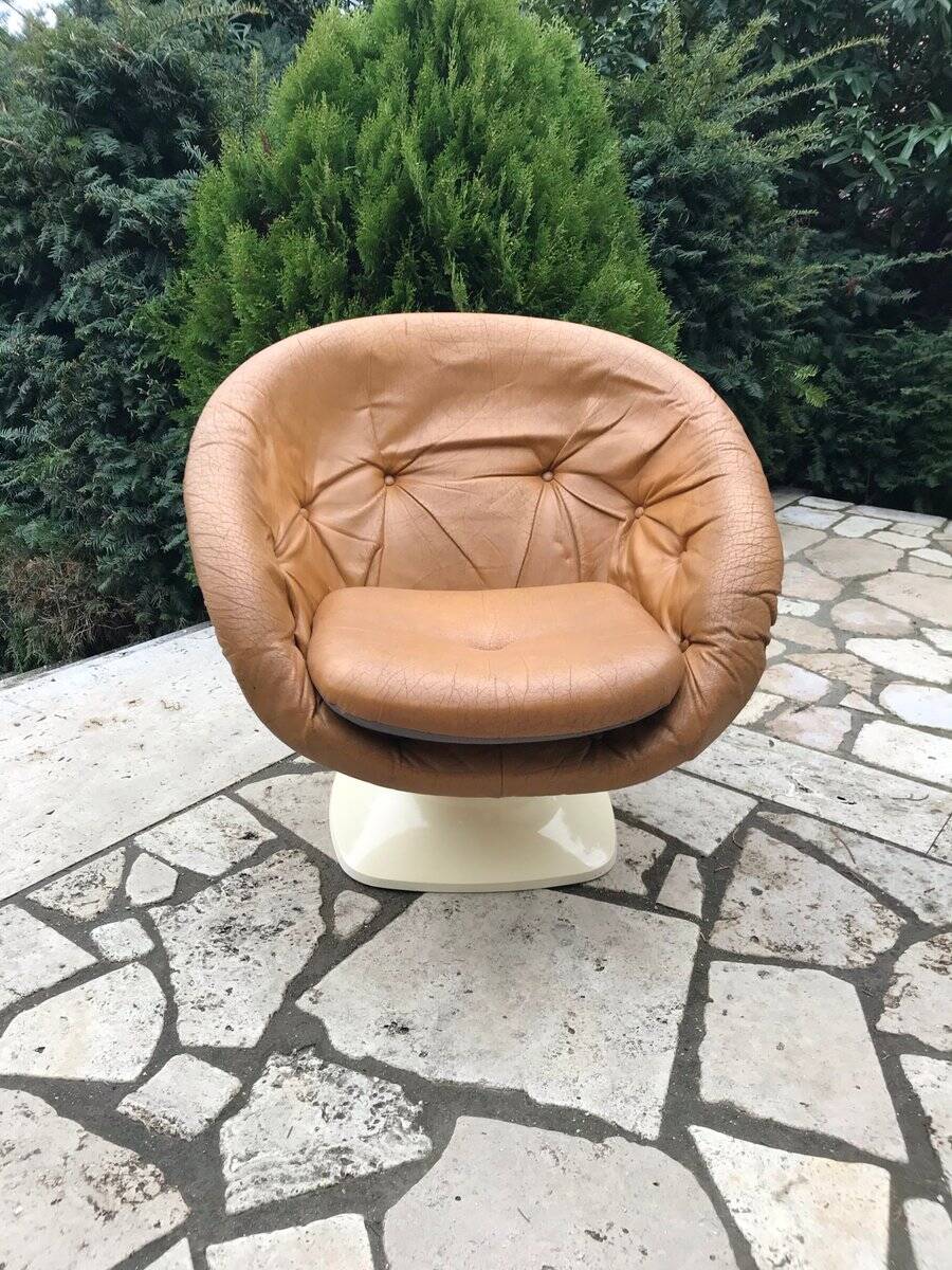 Brown tulip club chair in fibreglass resin and faux leather, France 1970s by Raphaël