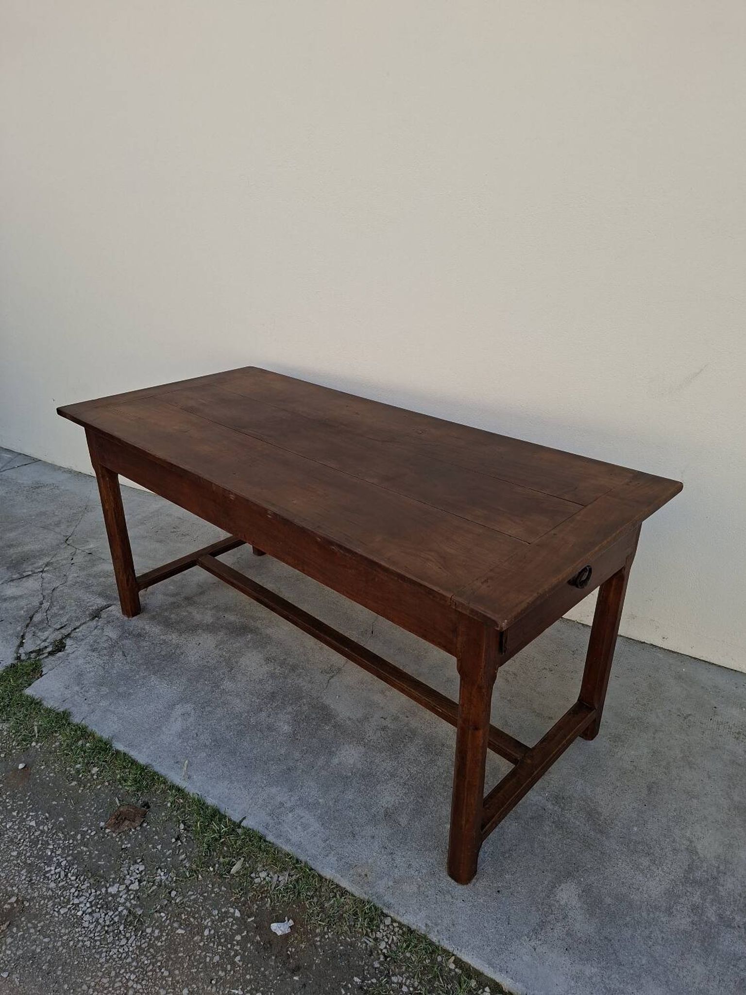 Rustic monastery farmhouse table, antique, 19th century, made of walnut.