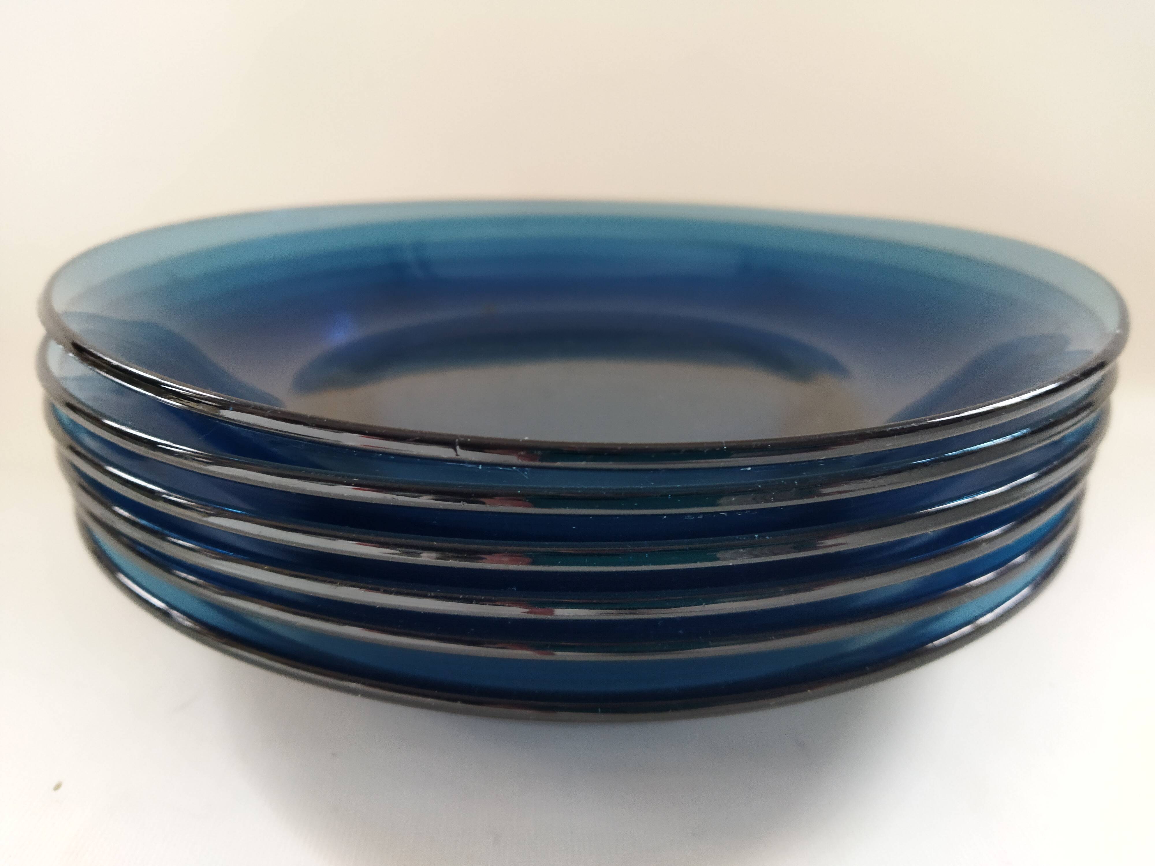 6 Vereco soup plates