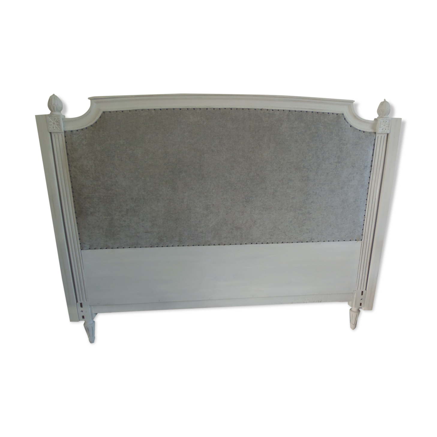 160-style louis XVI style headboard patinated pearl grey waxed finish, lined with grey velvet