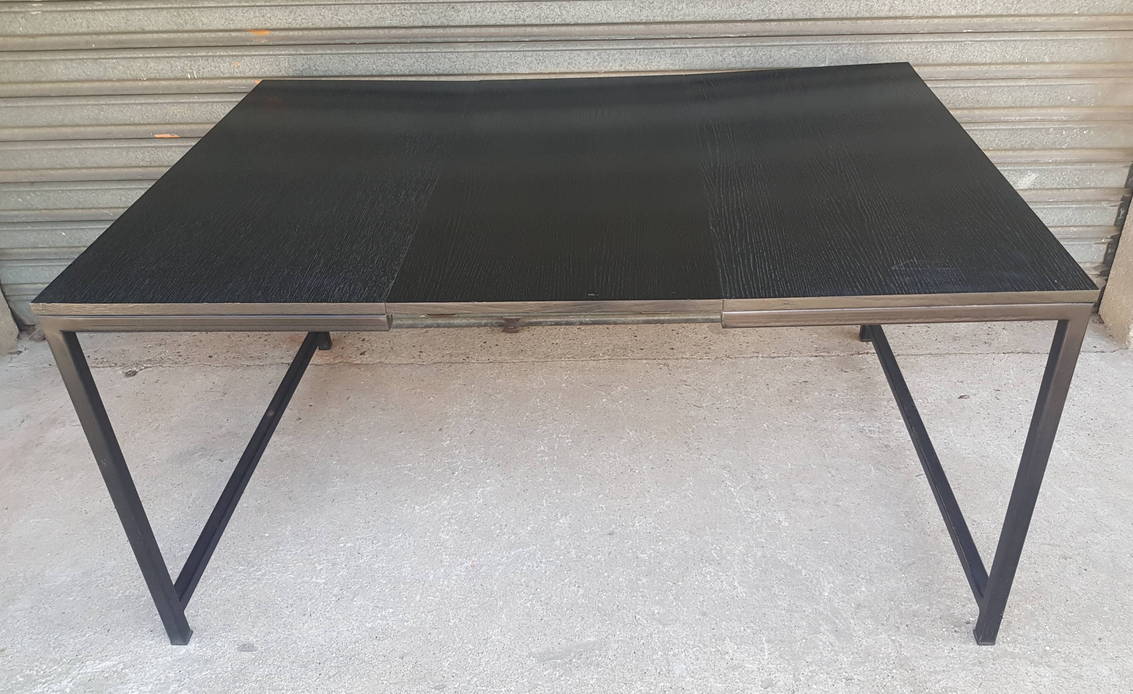 Table design industriel carrée extensible noire