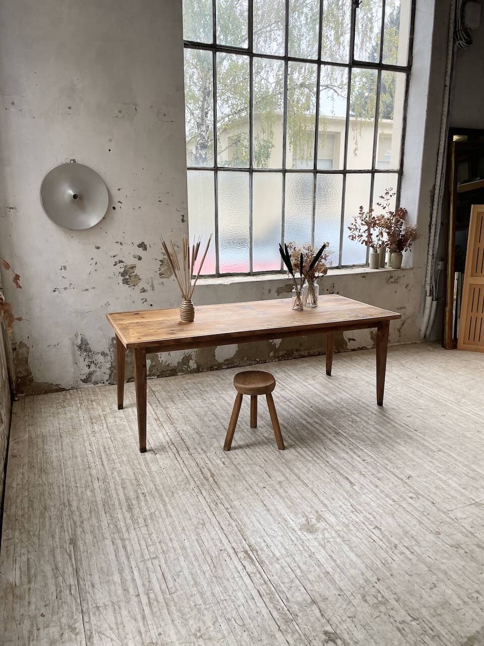 Farmhouse table with spindle legs 2m