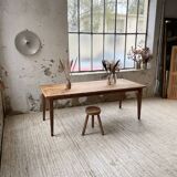 Farmhouse table with spindle legs 2m