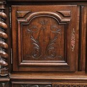 Meuble pantalonniére en bois sculpté – Colonnes torses – Dessus de marbre