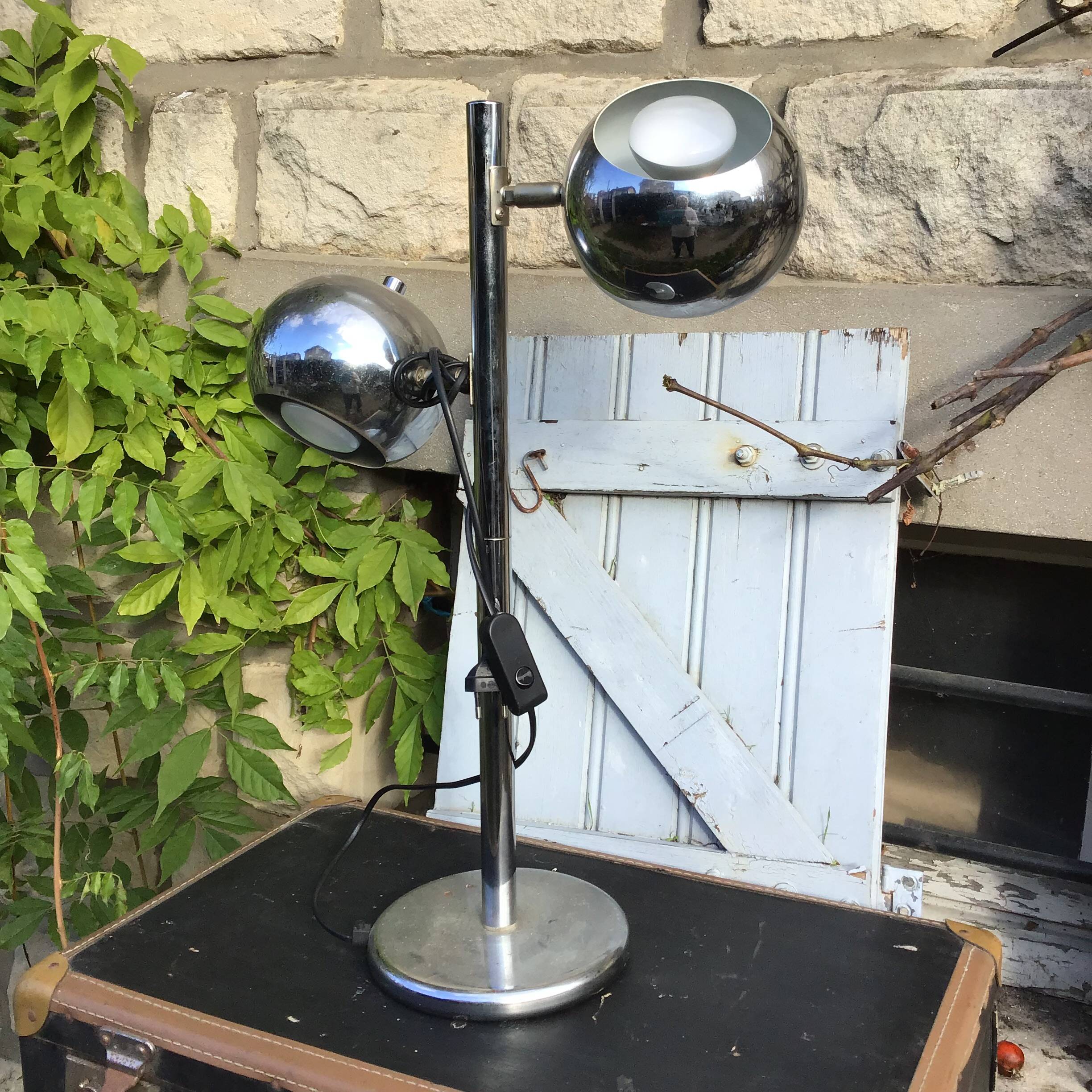 Beautiful vintage chrome designer lamp. Italian 60/70