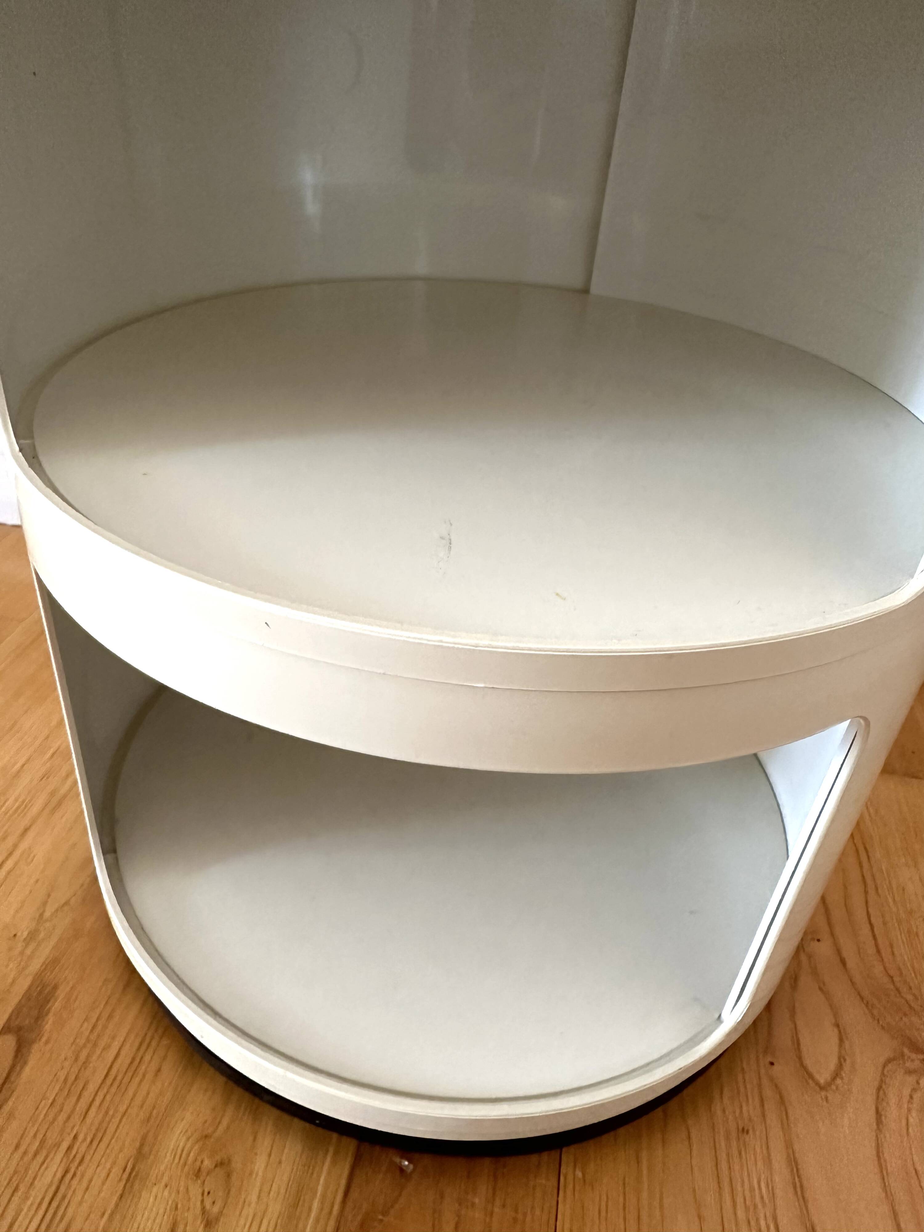 Componibili furniture designed by Anna Castelli for Kartell