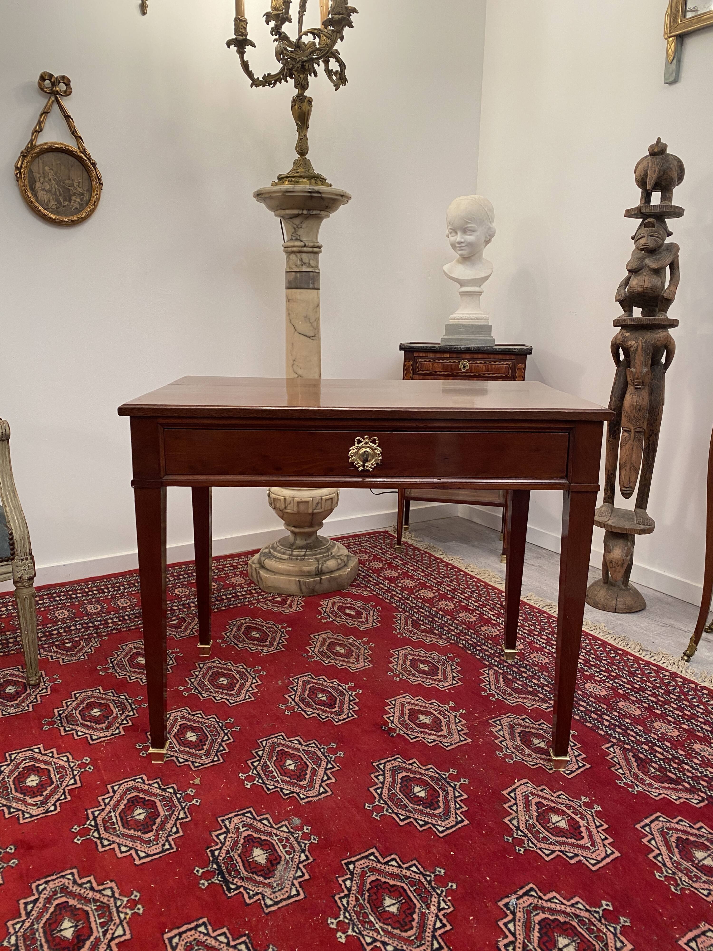 Office in mahogany from Louis XVI