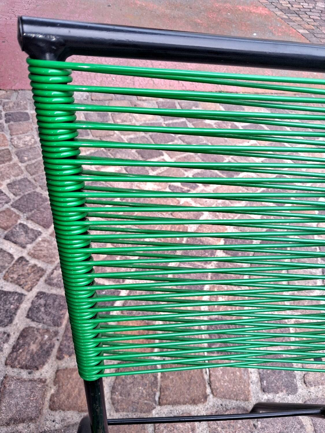 2 chaises scoubidou design André Monpoix, vintage séventies