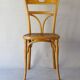 2 bistro chairs from 1905 by KOHN No. 187, wooden seats with 5 fleur-de-lis motifs