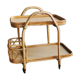 Vintage dessert in rattan