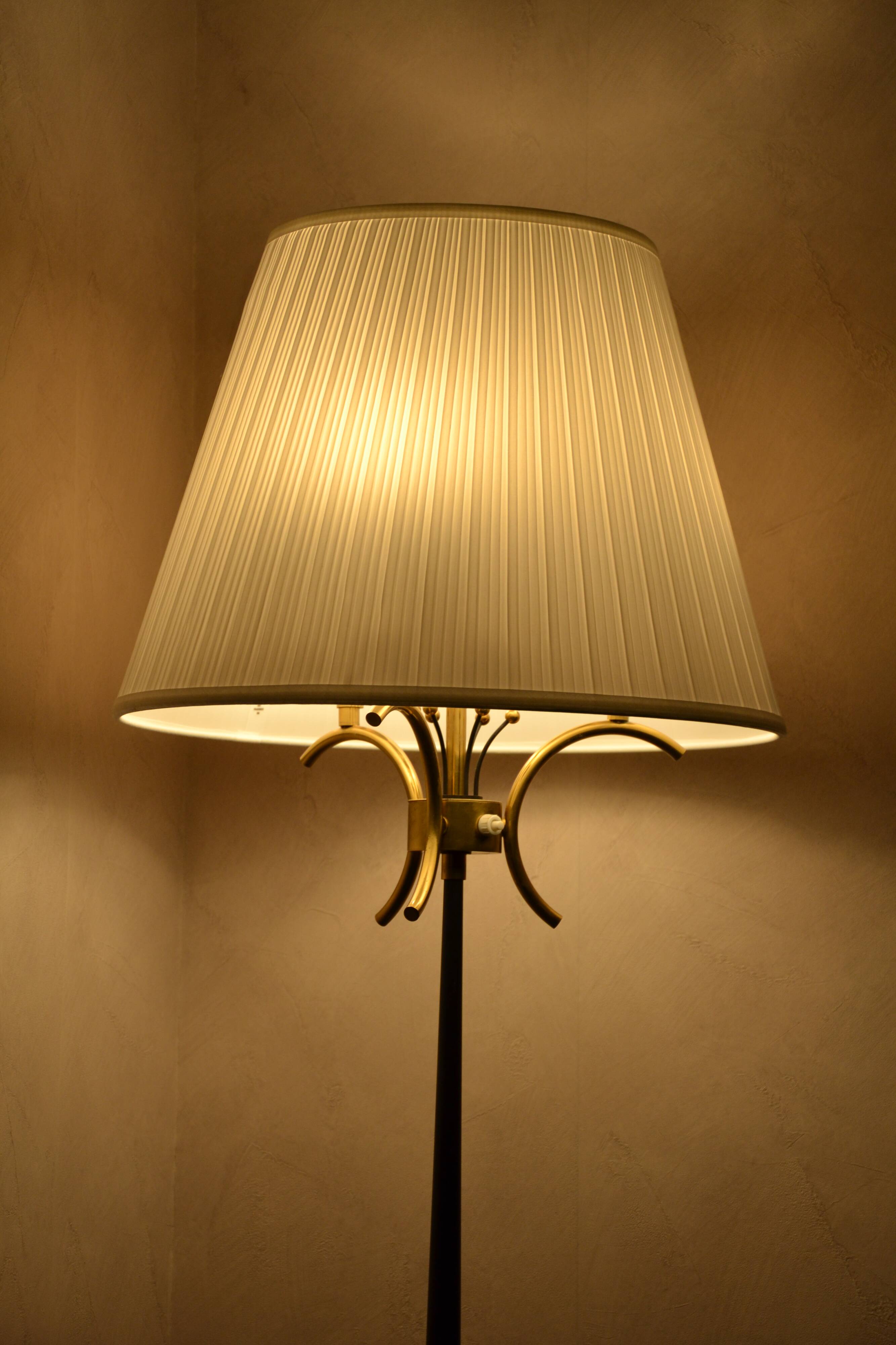 Lampadaire maison Lunel année 50 tripode 3 feux