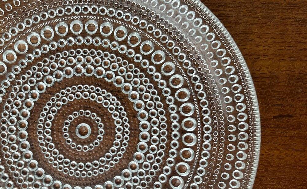 Set of 5 vintage Finnish glass plates from the Kastehelmi series by Oiva Toikka for Iittala.