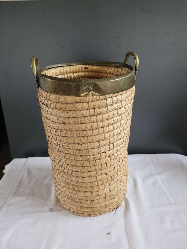 Panier en rotin cuivre et laiton
