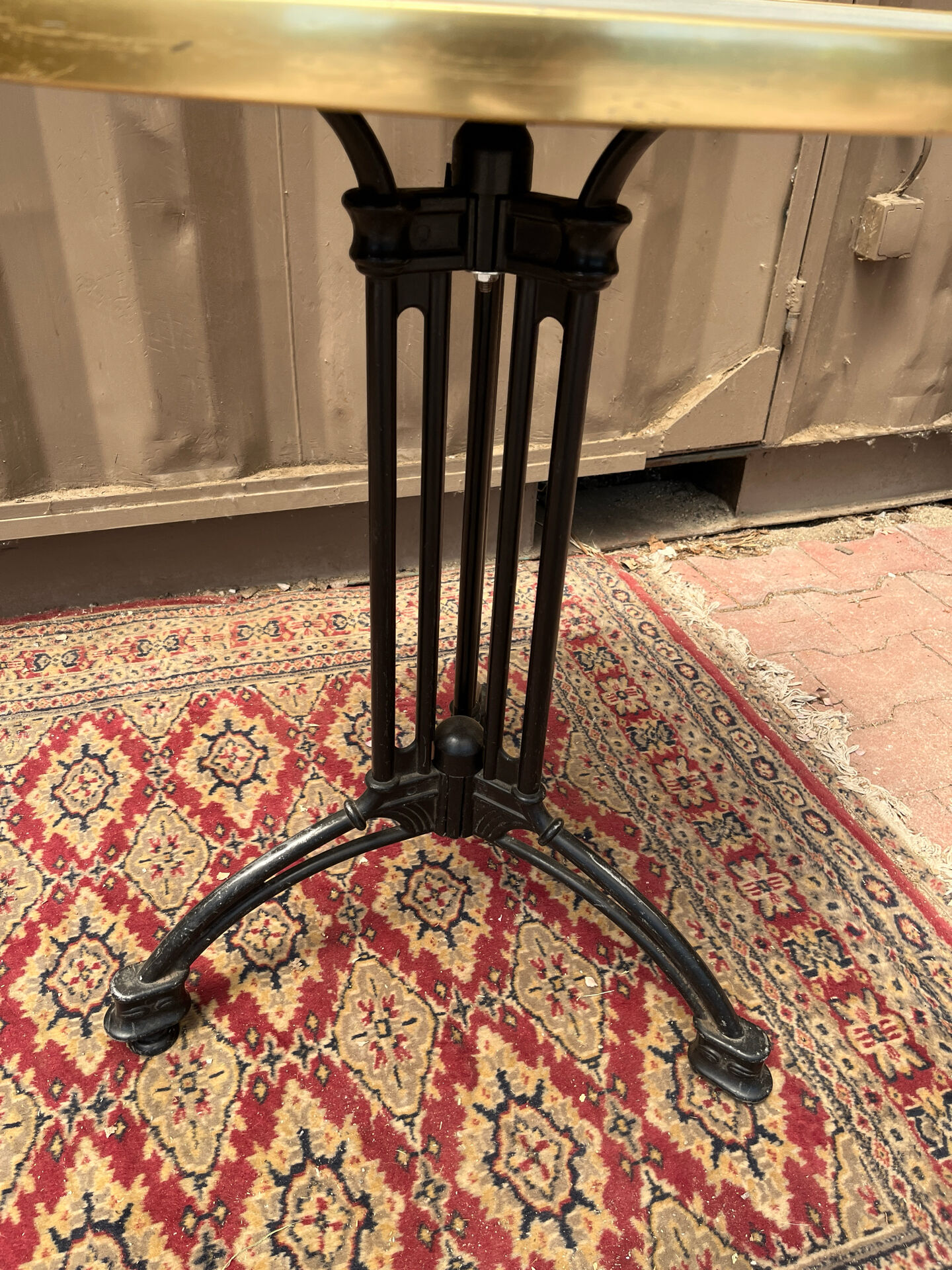 Table bistrot