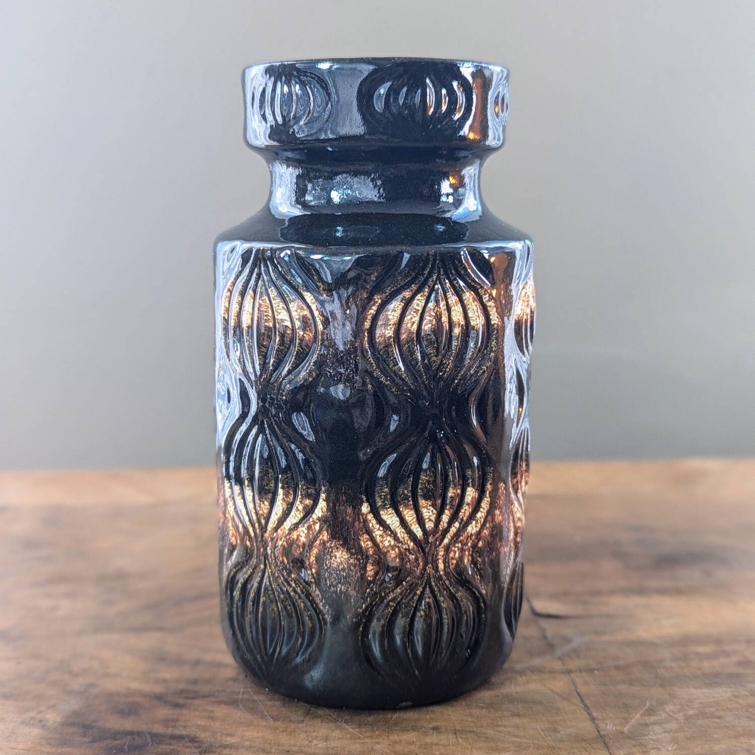 West Germany Scheurich 285-18 Onion Vase, Black Brown