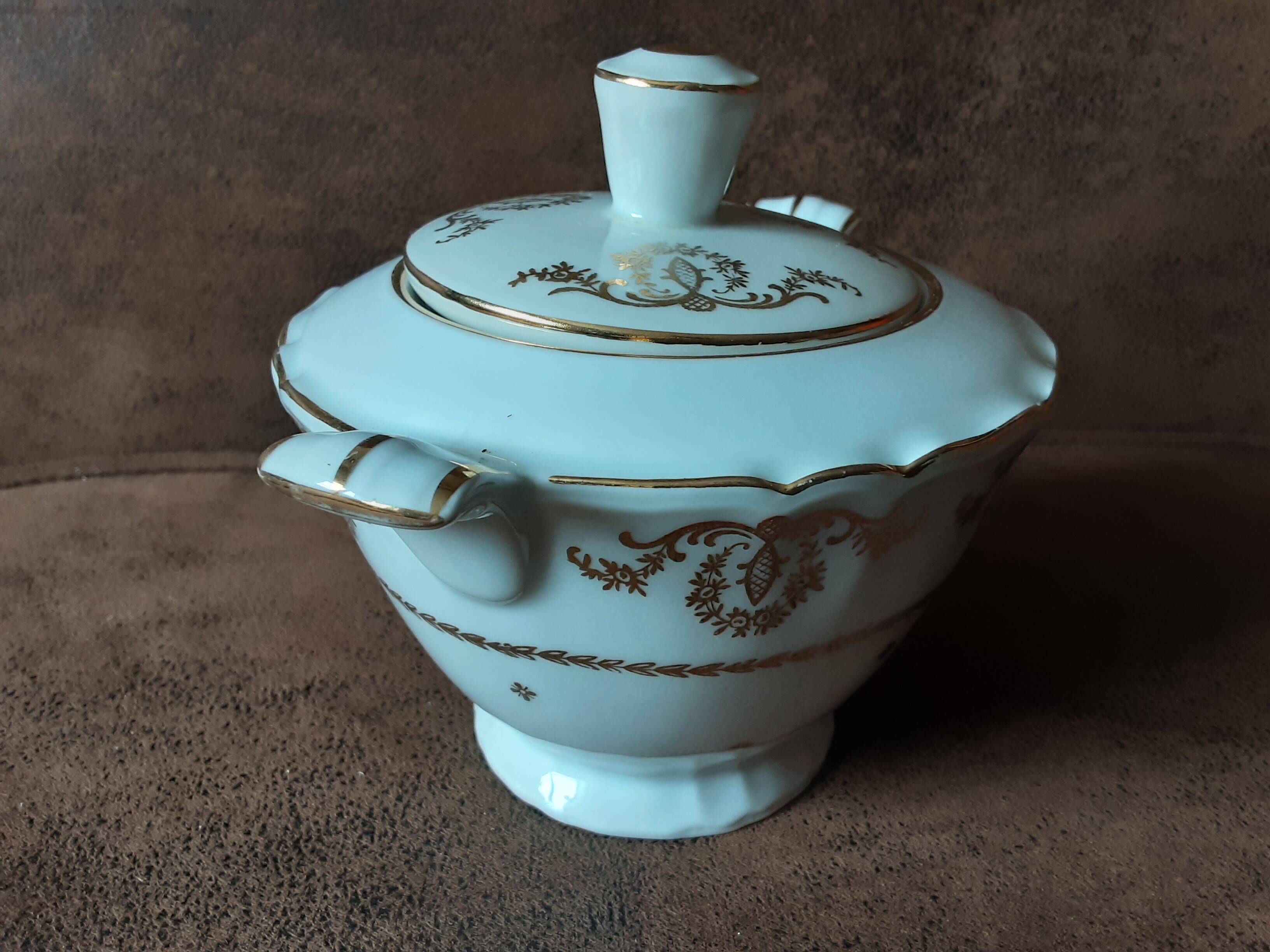 Luxury porcelain sugar bowl from the Compagnie Nationale