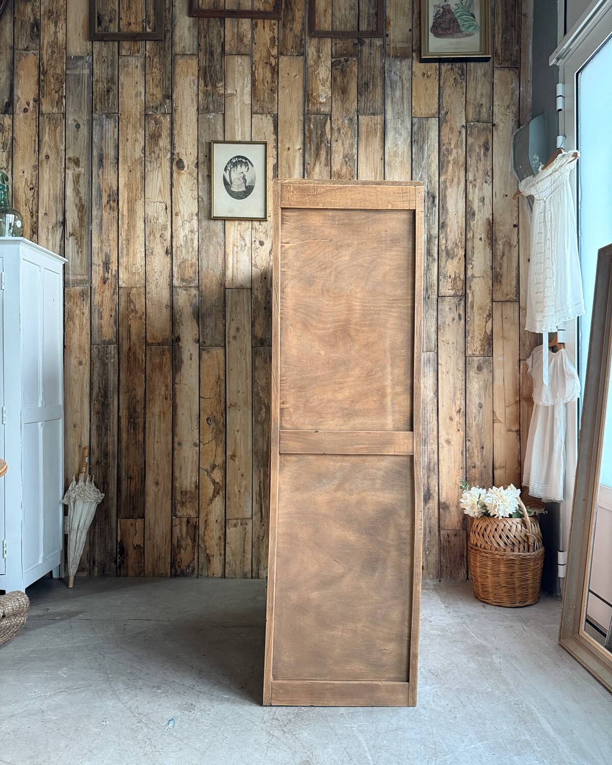 Small Parisian wardrobe