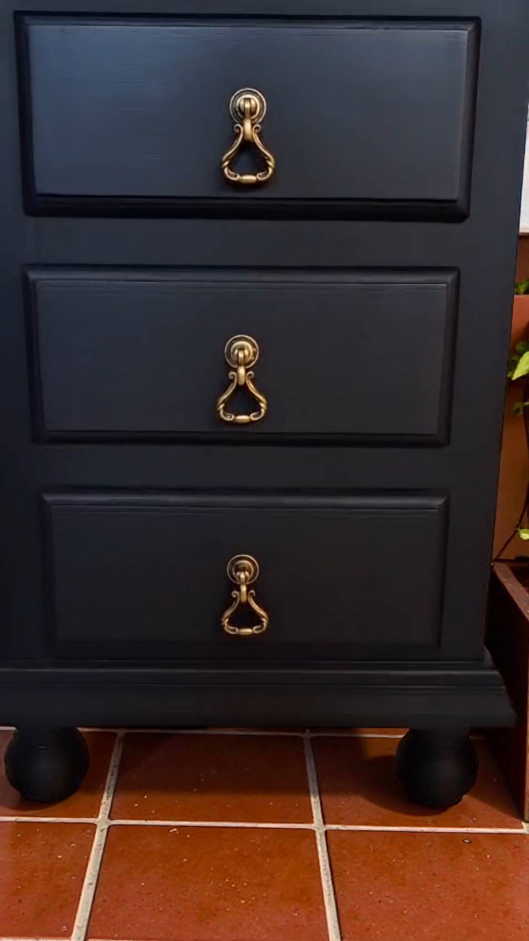 Tables de chevet Mid-Century Modern restaurées – Noir et bronze