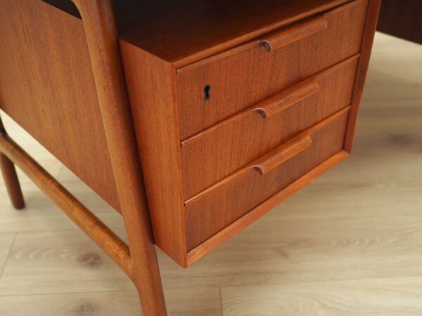 Bureau en teck, design danois, années 1970, fabrication : Omann Jun